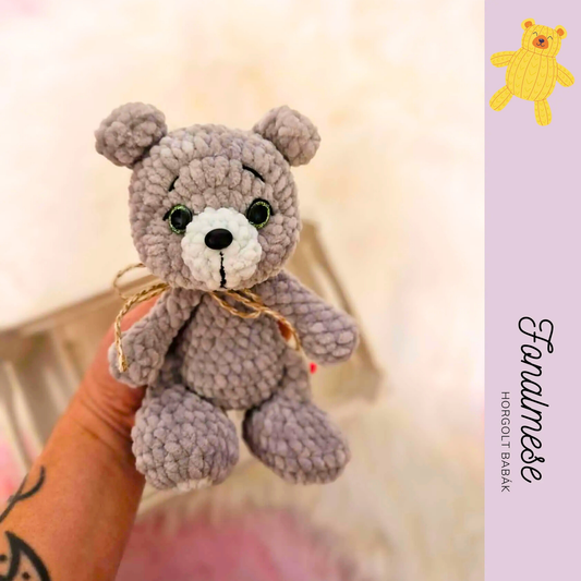 Zsenilia maci - zsenilia figura