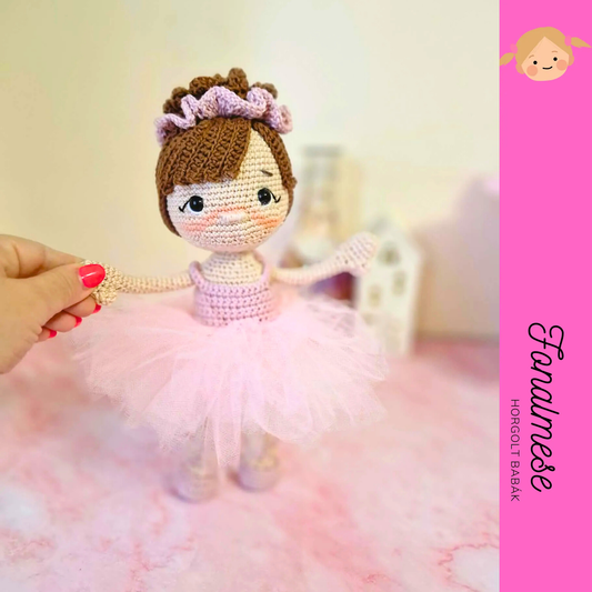 Tüll szoknyás balerina - horgolt baba